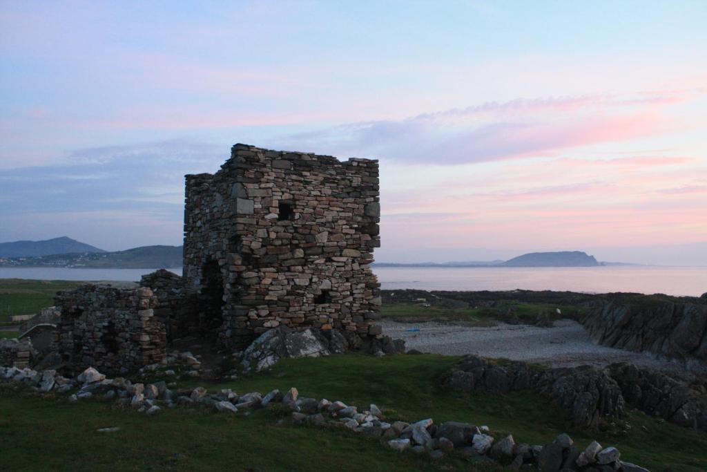 Ballyliffin Hotel Exterior photo